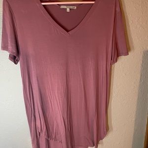 American Eagle soft pink T-shirt